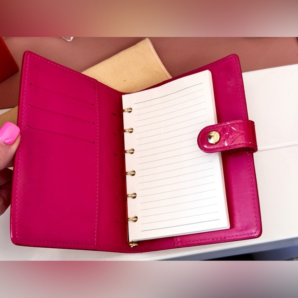SOLD Louis Vuitton Pink Vernis Agenda - Picture 8 of 11